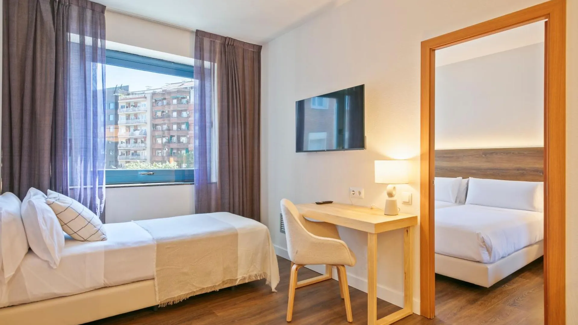 Hotel Acta Azul Barcelona 3*,