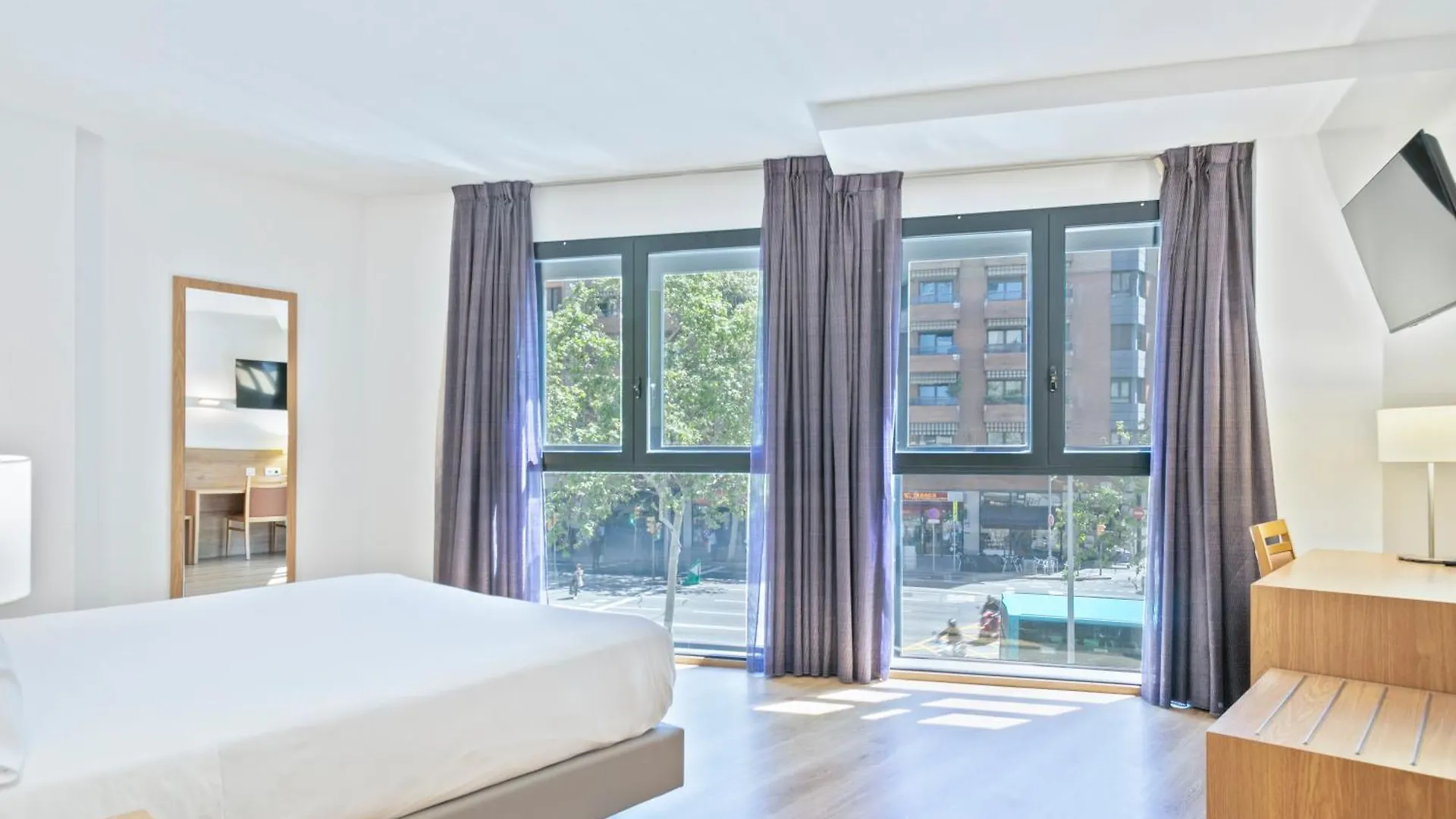 Hotel Acta Azul Barcelona location
