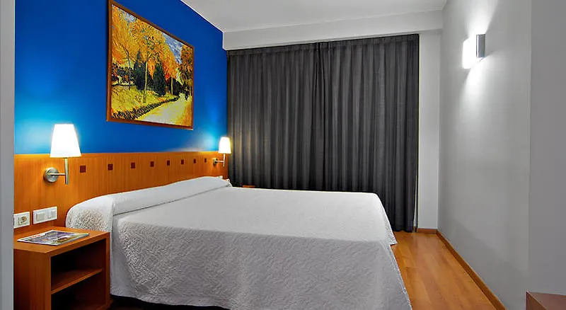 Hotel Acta Azul Barcelona 3*,