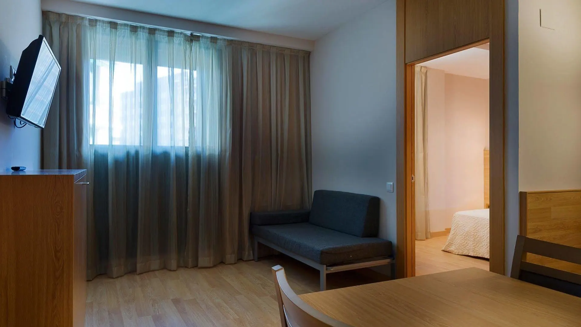 Hotel Acta Azul Barcelona 3*,
